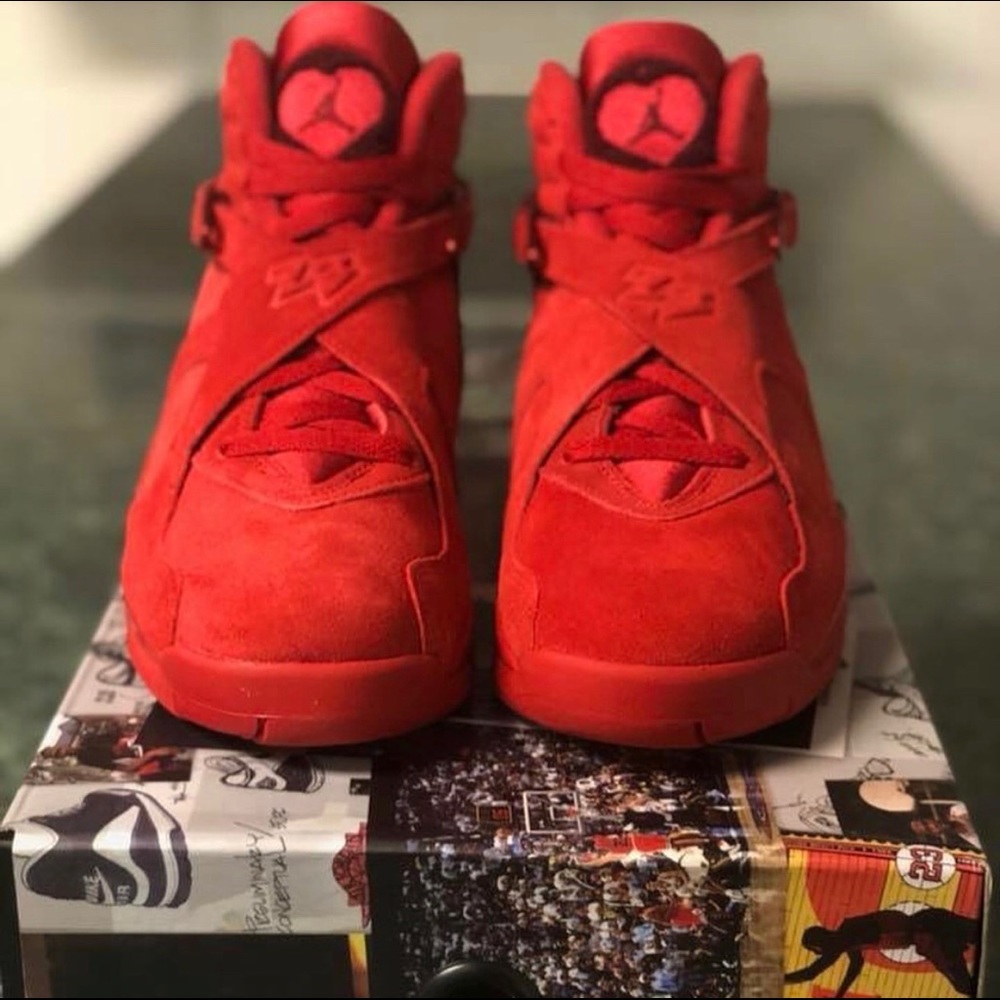 Women’s Valentines Day 8”s